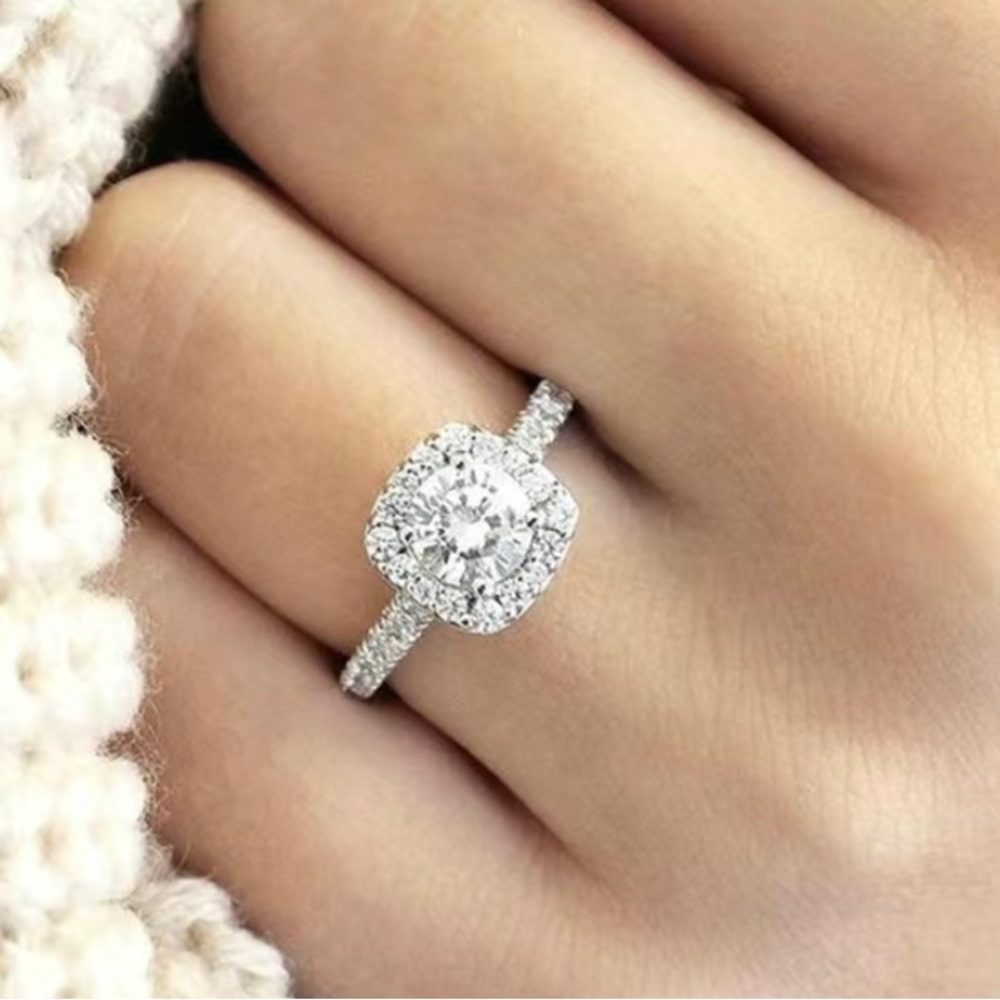 T&M Treasures Zircon Square Inlaid Promise Ring (Costume Jewelry), NEW, Size 7